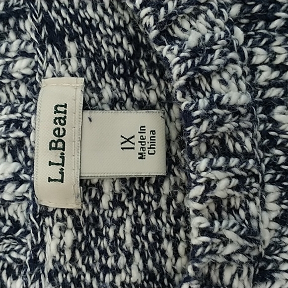 L.L. Bean Navy and White Cotton Crew Neck Sweater Plus Size 1X - Picture 5 of 9